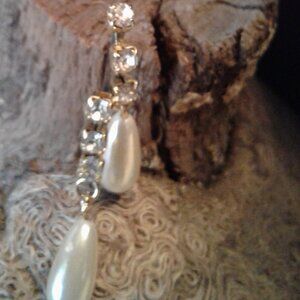 Vintage No Markings Earrings Rhinestones Faux Pearls